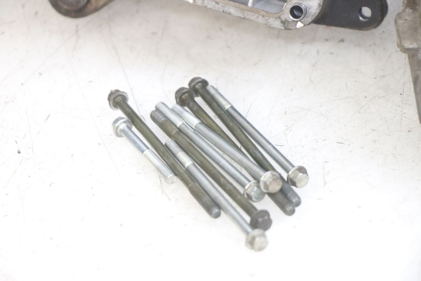 photo de CÁRTER DE MOTOR INFERIOR JM MOTORS EVOLIS 4T 50 (2018 - 2022) - Zoom sobre los componentes