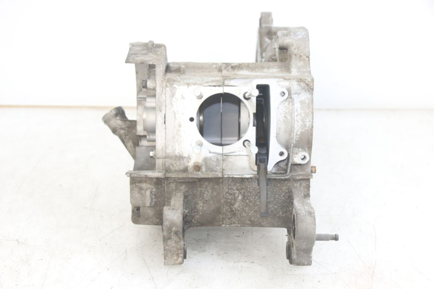 photo de CÁRTER DE MOTOR INFERIOR JM MOTORS EVOLIS 4T 50 (2018 - 2022) - Detalles de los puntos de fijación