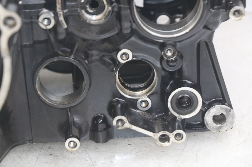 photo de CÁRTER DE MOTOR INFERIOR YAMAHA FZS FAZER 600 (1998 - 2001) - Marcados y referencias originales