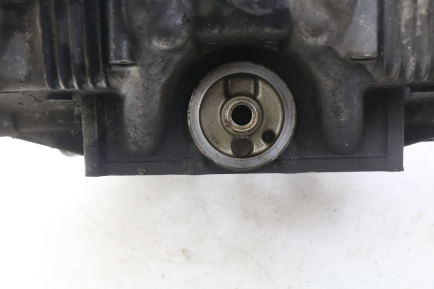 photo de CÁRTER DE MOTOR INFERIOR SUZUKI GSF S BANDIT 600 (2000 - 2004) - Estado de la superficie y material