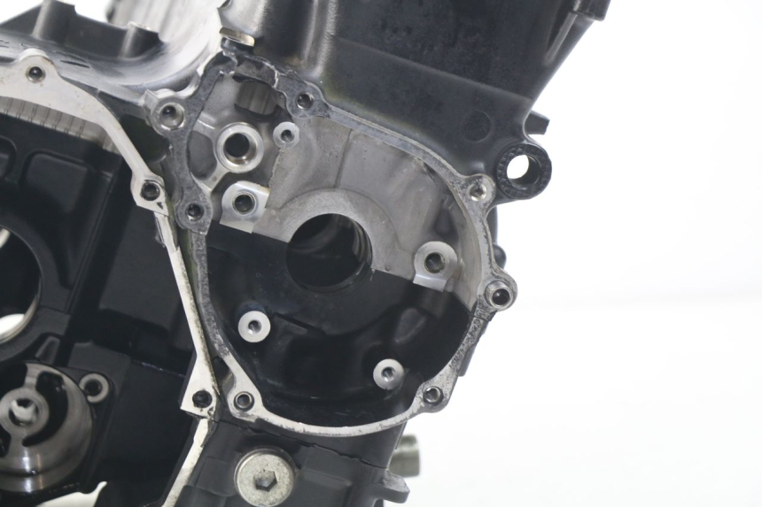 photo de CARTER SUZUKI GSR 600 (2005 - 2012) - Zoom sobre los componentes