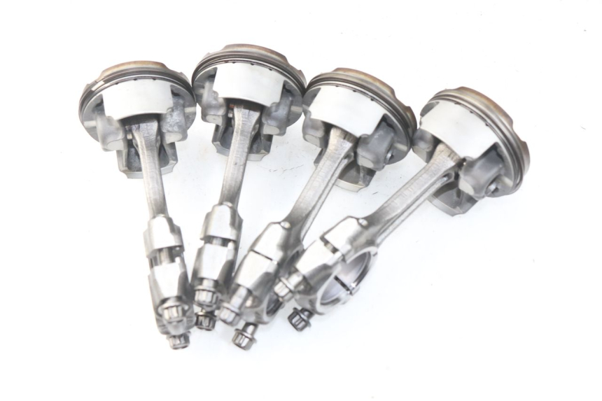 photo de CARTER SUZUKI GSR 600 (2005 - 2012) - Primer plano técnico