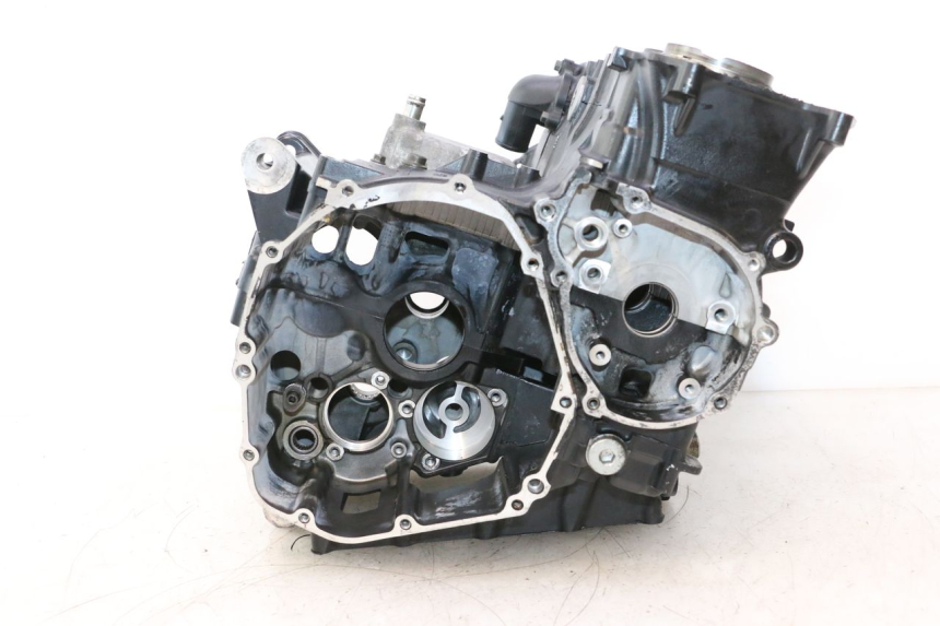 photo de CARTER SUZUKI GSR 600 (2005 - 2012) - Detalles de los puntos de fijación