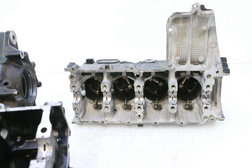 photo de CARTER SUZUKI GSR 600 (2005 - 2012) - Estado de la superficie y material