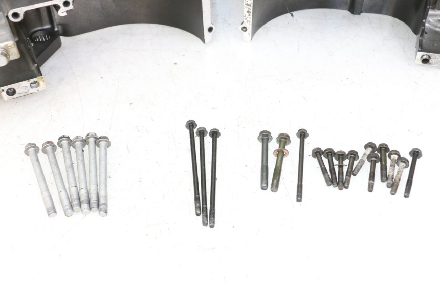 photo de CARTER KAWASAKI GTR 1000 (1994 - 2004) - Inspección visual detallada