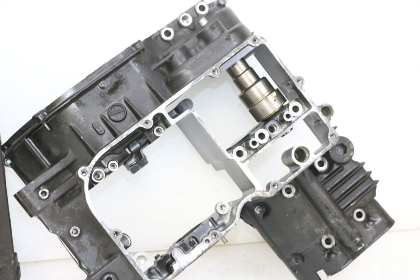photo de CARTER KAWASAKI GTR 1000 (1994 - 2004) - Recambio usado revisado