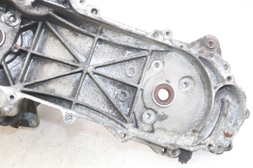 photo de CÁRTER DE MOTOR INFERIOR PEUGEOT KISBEE 4T 50 (2018 - 2022) - Detalle de la pieza