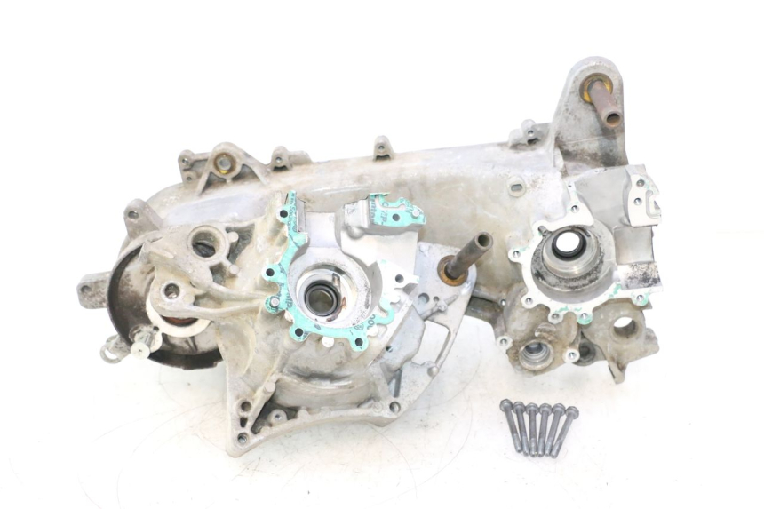 photo de CÁRTER DE MOTOR INFERIOR PEUGEOT LUDIX 50 (2005 - 2007) - Detalle de la pieza