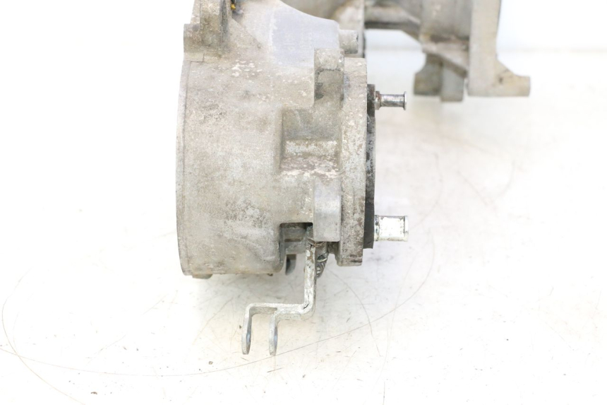 photo de CÁRTER DE MOTOR INFERIOR PEUGEOT LUDIX 50 (2005 - 2007) - Características distintivas