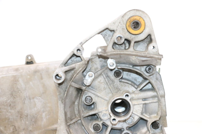 photo de CÁRTER DE MOTOR INFERIOR PEUGEOT LUDIX 50 (2005 - 2007) - Inspección visual detallada