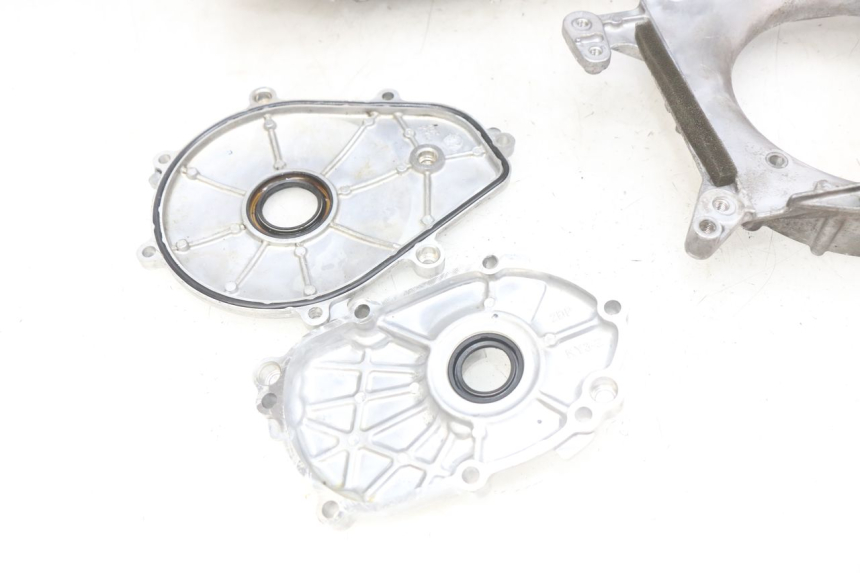 photo de CÁRTER DE MOTOR INFERIOR YAMAHA N-MAX NMAX 125 (2017 - 2020) - Recambio usado revisado