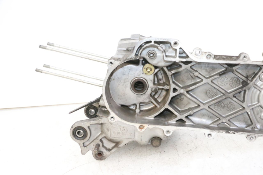 photo de CARTER KYMCO LIKE 4T 50 (2019 - 2025) - Detalles de los puntos de fijación