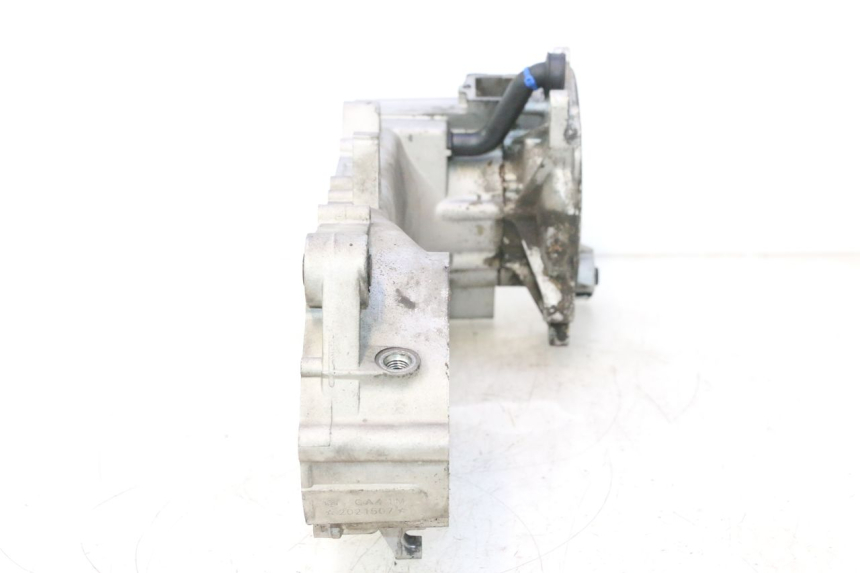 photo de CÁRTER DE MOTOR INFERIOR PIAGGIO NEW TYPHOON 50 (2018 - 2021) - Características distintivas