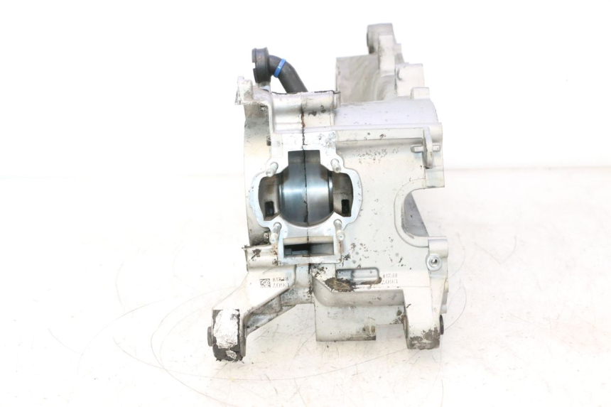 photo de CÁRTER DE MOTOR INFERIOR PIAGGIO NEW TYPHOON 50 (2018 - 2021) - Inspección visual detallada