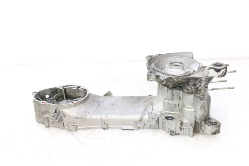 photo de CÁRTER DE MOTOR INFERIOR PIAGGIO NEW TYPHOON 50 (2018 - 2021) - Primer plano técnico