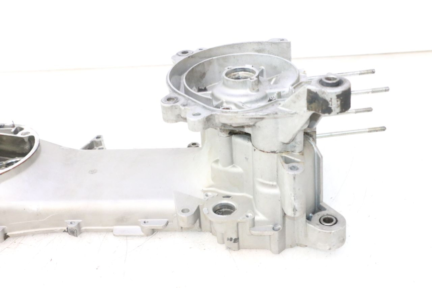 photo de CÁRTER DE MOTOR INFERIOR PIAGGIO NEW TYPHOON 50 (2018 - 2021) - Ángulo de visión alternativo