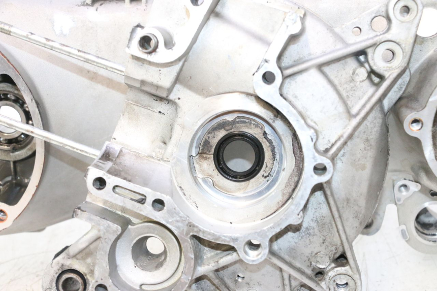 photo de CÁRTER DE MOTOR INFERIOR PIAGGIO NEW TYPHOON 50 (2018 - 2021) - Zoom estado de uso