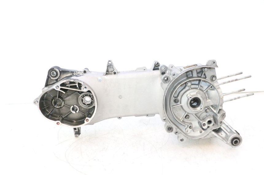 photo de CÁRTER DE MOTOR INFERIOR PIAGGIO NEW TYPHOON 50 (2018 - 2021) - Estado de la superficie y material