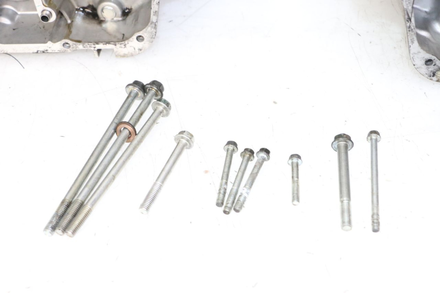 photo de CARTER HONDA NTV DEAUVILLE 650 (2001 - 2006) - Perfil de la pieza de repuesto