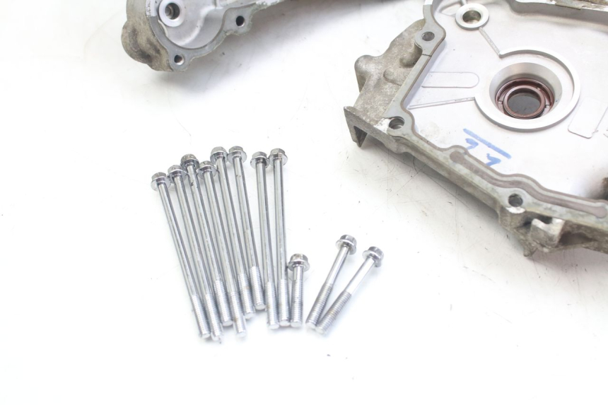 photo de CÁRTER DE MOTOR INFERIOR SYM ORBIT 2 4T 50 (2018 - 2022) - Zoom sobre los componentes