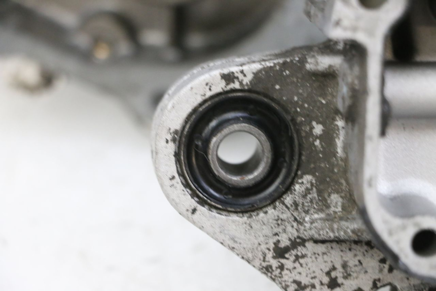 photo de CÁRTER DE MOTOR INFERIOR SYM ORBIT III 3 4T 50 (2018 - 2021) - Zoom estado de uso