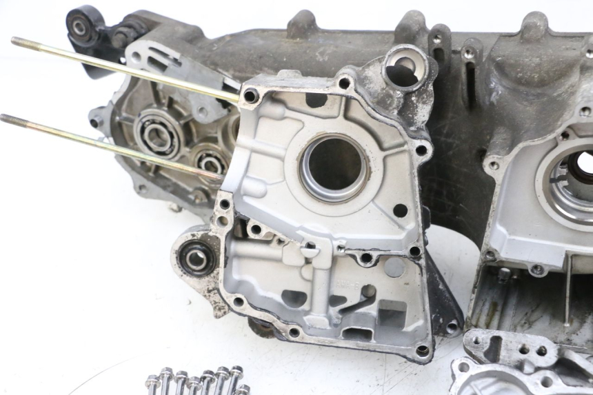 photo de CÁRTER DE MOTOR INFERIOR SYM ORBIT III 3 4T 50 (2018 - 2021) - Otra perspectiva