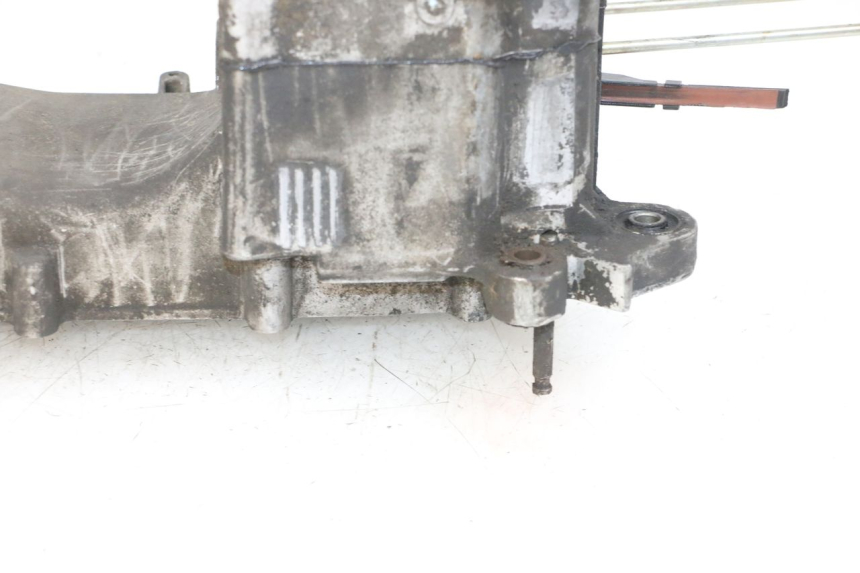 photo de CÁRTER DE MOTOR INFERIOR SYM ORBIT III 3 4T 50 (2018 - 2021) - Primer plano técnico