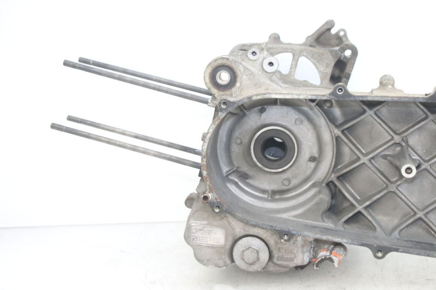 photo de CÁRTER DE MOTOR INFERIOR HONDA PCX (JF28) 125 (2009 - 2011) - Otra vista del artículo