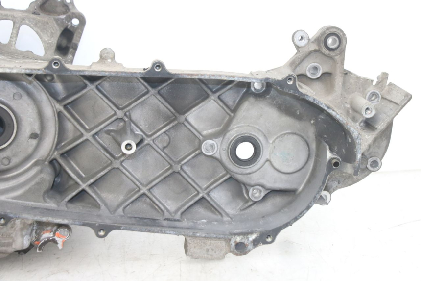 photo de CÁRTER DE MOTOR INFERIOR HONDA PCX (JF28) 125 (2009 - 2011) - Marcados y referencias originales