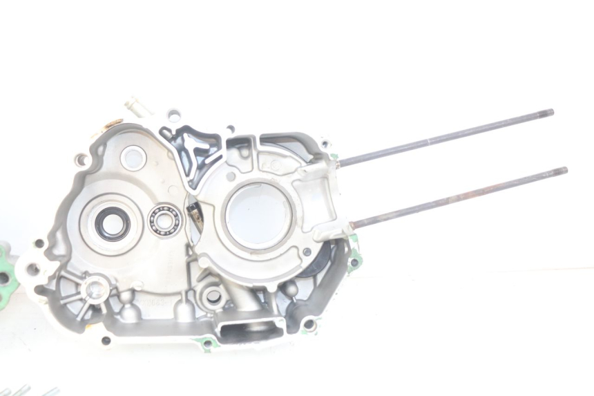 photo de CÁRTER DE MOTOR INFERIOR YCF PILOT 125 - Perfil de la pieza de repuesto