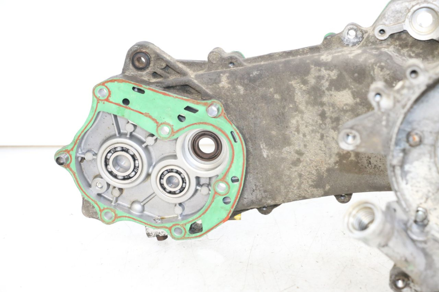 photo de Cárter inferior del motor EUROCKA R8 4T 50 (2013 - 2022) - Zoom sobre los componentes