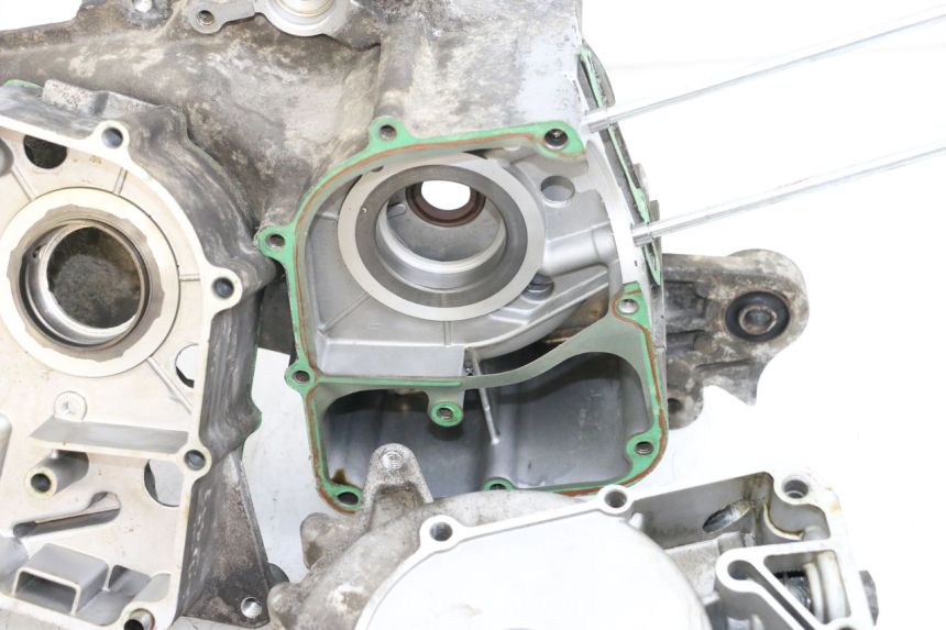 photo de Cárter inferior del motor EUROCKA R8 4T 50 (2013 - 2022) - Inspección visual detallada