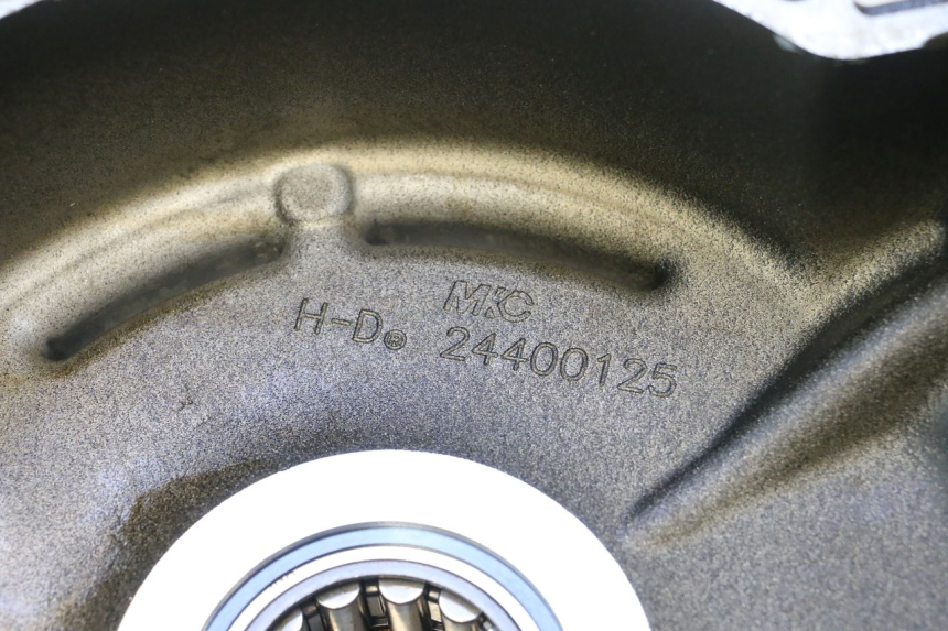photo de CARTER HARLEY DAVIDSON ROAD GLIDE FLTRXSE 1920 (2018 - 2022) - Primer plano de alta resolución