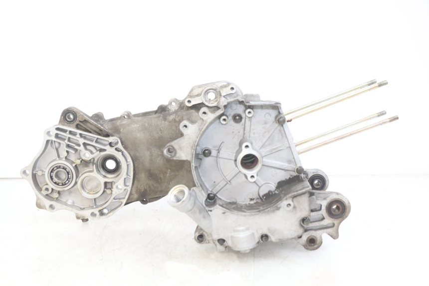 photo de CÁRTER DE MOTOR INFERIOR TNT MOTOR ROMA 10' 4T 50 (2019 - 2022) - Primer plano de alta resolución