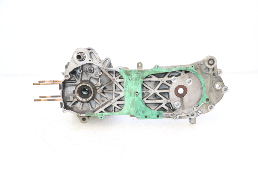 photo de CÁRTER DE MOTOR INFERIOR KEEWAY RY6 2T 50 (2011 - 2019) - Vista principal