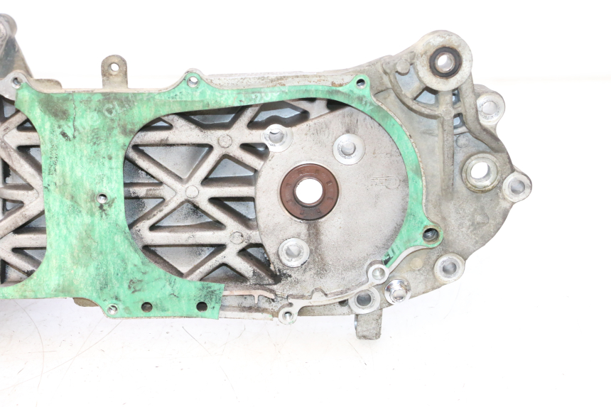 photo de CÁRTER DE MOTOR INFERIOR KEEWAY RY6 2T 50 (2011 - 2019) - Otra vista del artículo