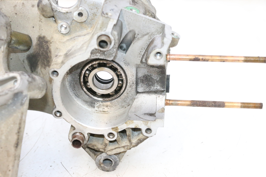 photo de CÁRTER DE MOTOR INFERIOR KEEWAY RY6 2T 50 (2011 - 2019) - Zoom estado de uso