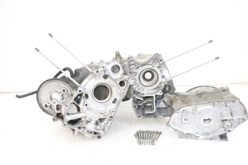 photo de CARTER INFERIOR DEL MOTOR DAELIM S1 125 (2007 - 2016) - Detalle de la pieza