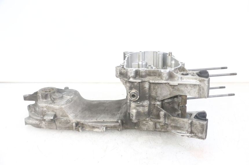 photo de CARTER PEUGEOT SATELIS 125 (2013 - 2018) - Detalles de los puntos de fijación