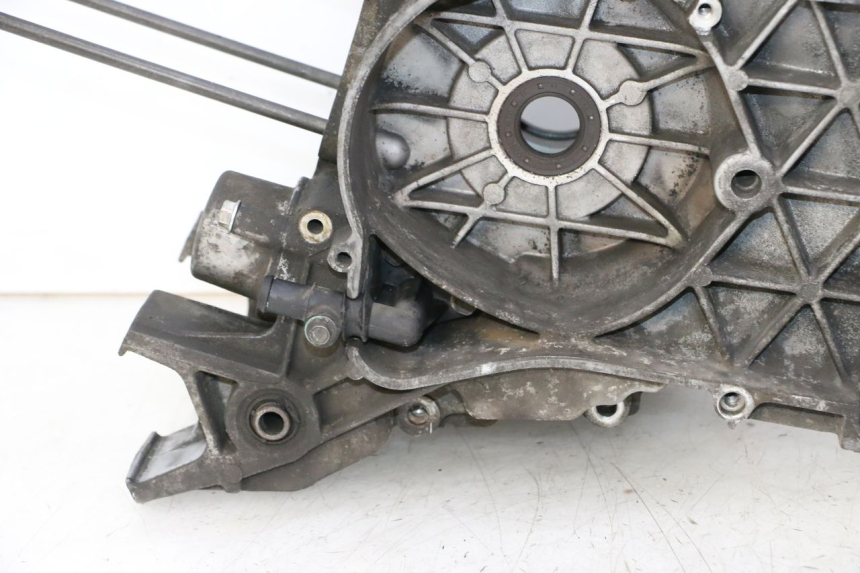 photo de CARTER PEUGEOT SATELIS 125 (2010 - 2012) - Zoom sobre los componentes