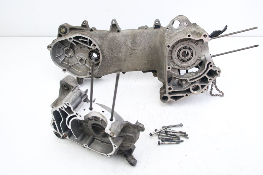 photo de CÁRTER DE MOTOR INFERIOR APRILIA SCARABEO 4T 50 (2009 - 2017) - Zoom estado de uso