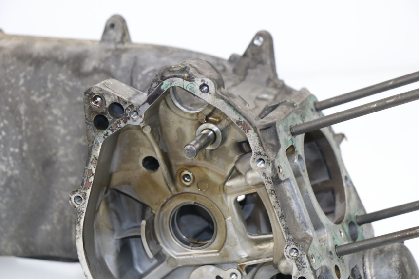 photo de CARTER APRILIA SCARABEO GT 125 (1999 - 2007) - Enfoque en la estructura