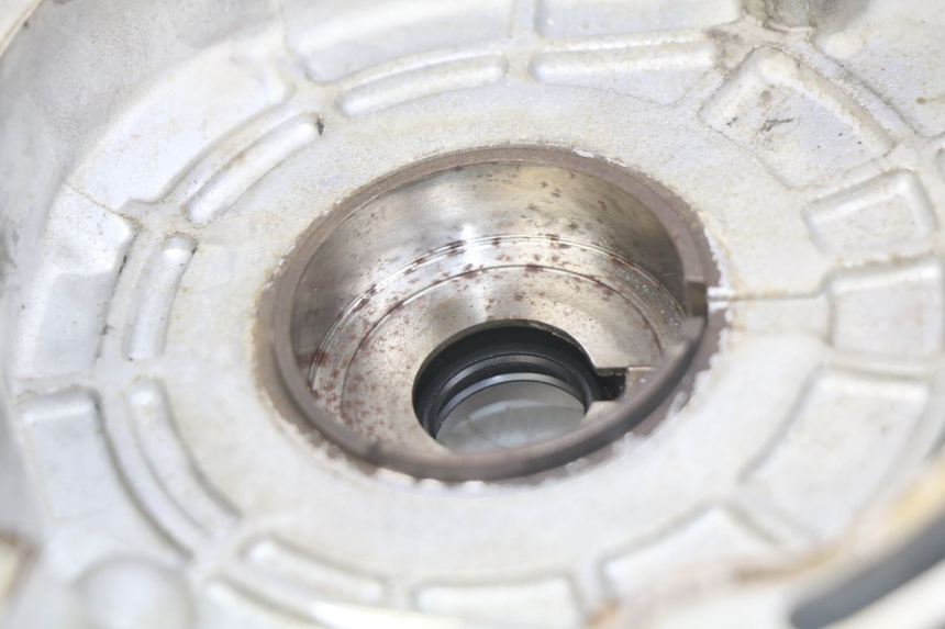 photo de CÁRTER DE MOTOR INFERIOR APRILIA SCARABEO 100 (2003 - 2012) - Zoom calidad de ocasión