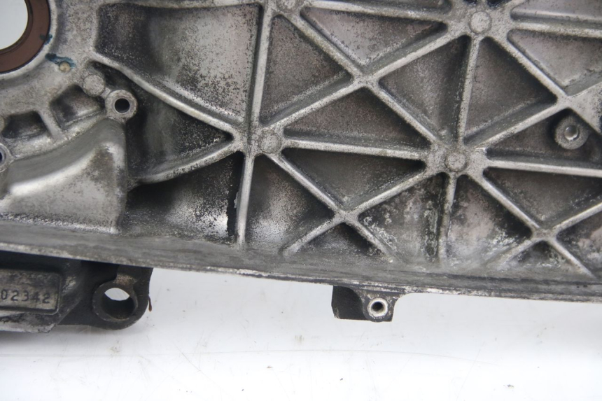 photo de CÁRTER DE MOTOR INFERIOR SUZUKI SIXTEEN 125 (2008 - 2010) - Características distintivas