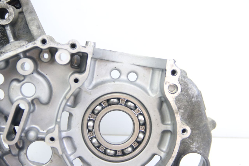 photo de CÁRTER DE MOTOR INFERIOR SUZUKI SIXTEEN 125 (2008 - 2010) - Zoom estado de uso