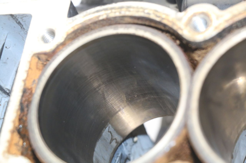 photo de CÁRTER DE MOTOR INFERIOR TRIUMPH SPRINT ST 955 (1999 - 2001) - Foto de producto adicional