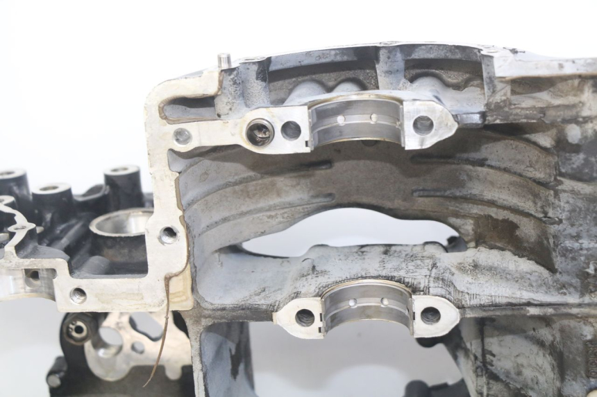 photo de CÁRTER DE MOTOR INFERIOR TRIUMPH SPRINT ST 955 (1999 - 2001) - Detalles de los puntos de fijación