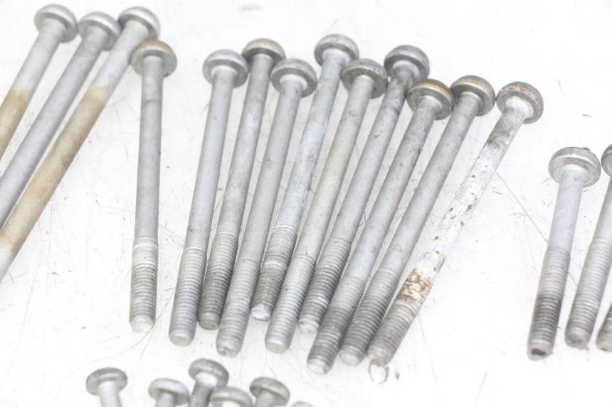 photo de CÁRTER DE MOTOR INFERIOR TRIUMPH SPRINT ST 955 (1999 - 2001) - Ángulo de visión alternativo