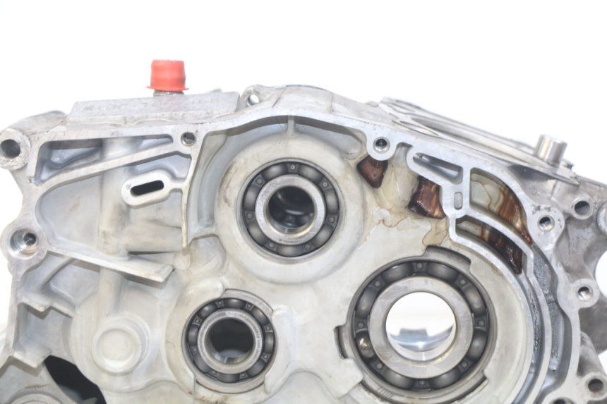 photo de CÁRTER DE MOTOR YAMAHA SR 125 (1982 - 2003) - Detalles de los puntos de fijación