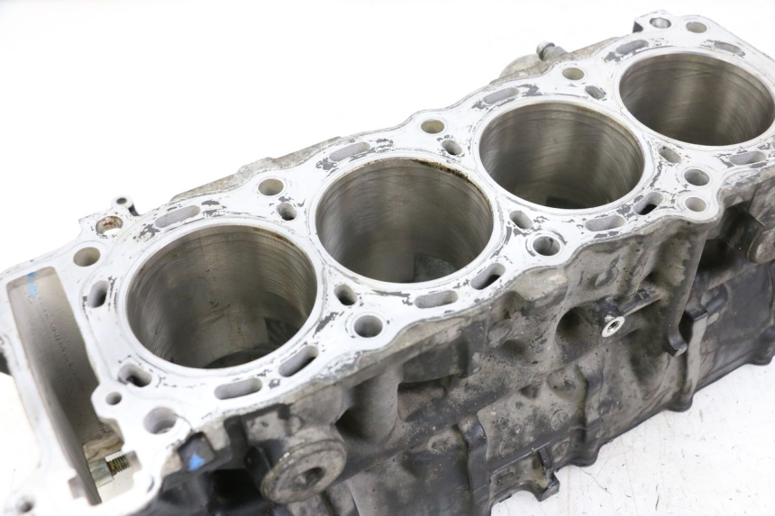 photo de CARTER SUZUKI GSR 750 (2011 - 2017) - Zoom sobre los componentes